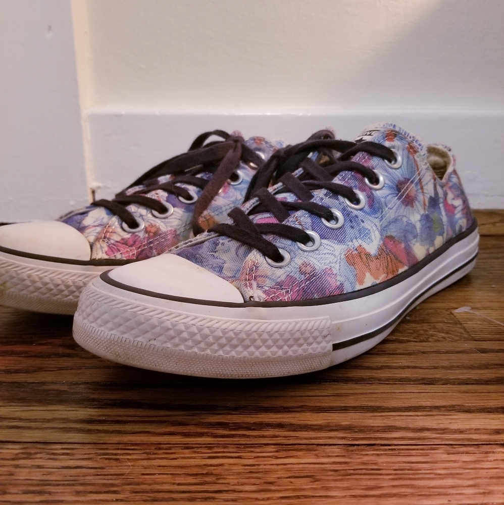 🌼🌻~| Floral Patterned Converse All Stars |~🌻🌼